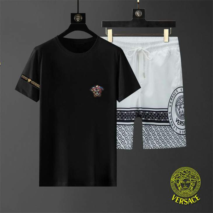 Picture of Versace Shirt Pant Suits _SKUVersaceM-3XL12yn10424783